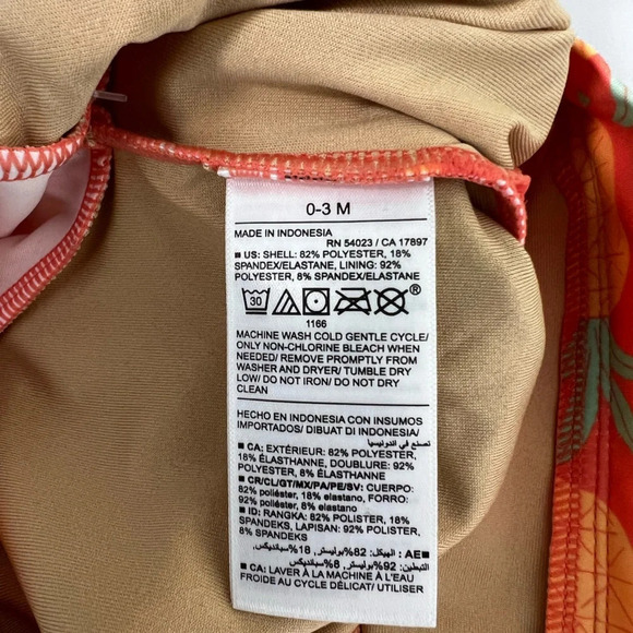 - OLD NAVY BABY SWIMSUIT SIZE 0-3M - Picture 8 of 8